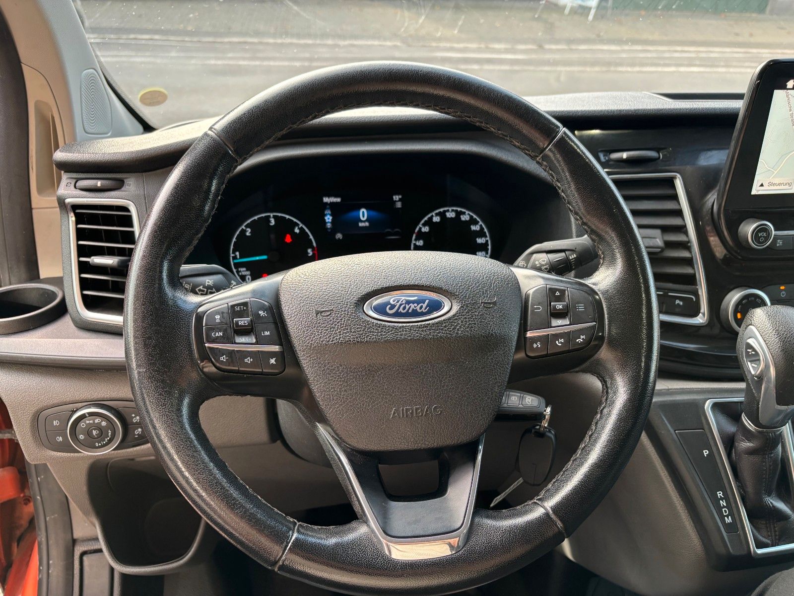 Fahrzeugabbildung Ford Transit Custom Kasten 290 L1 Sport*LED*Standheiz