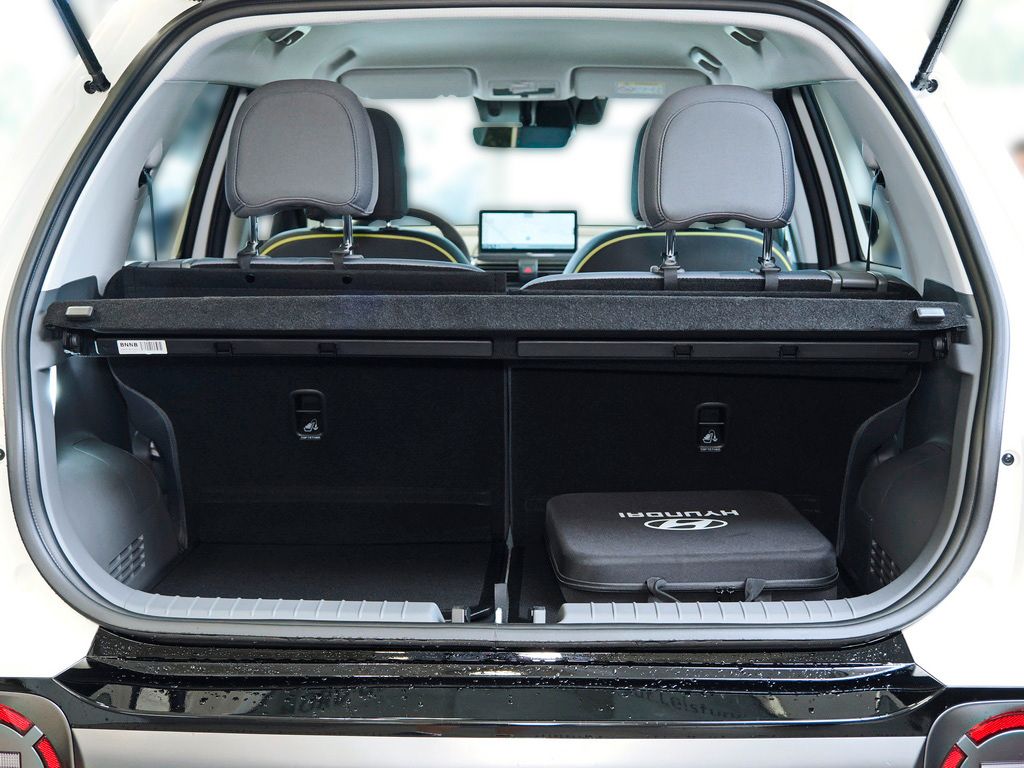 Fahrzeugabbildung Hyundai INSTER Cross EV Elektro-Komfort-Paket