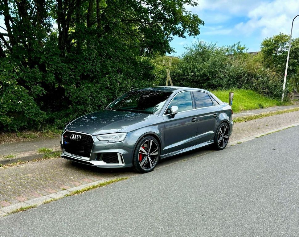 Image of Audi RS3