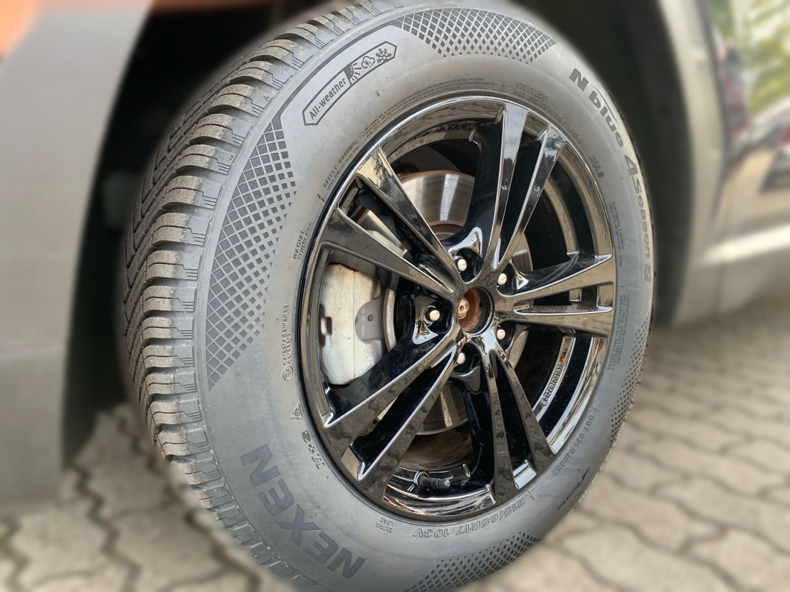 Fahrzeugabbildung Hyundai TUCSON 1.6 T-GDI 7-DCT Trend Mild-Hybrid Navi LE