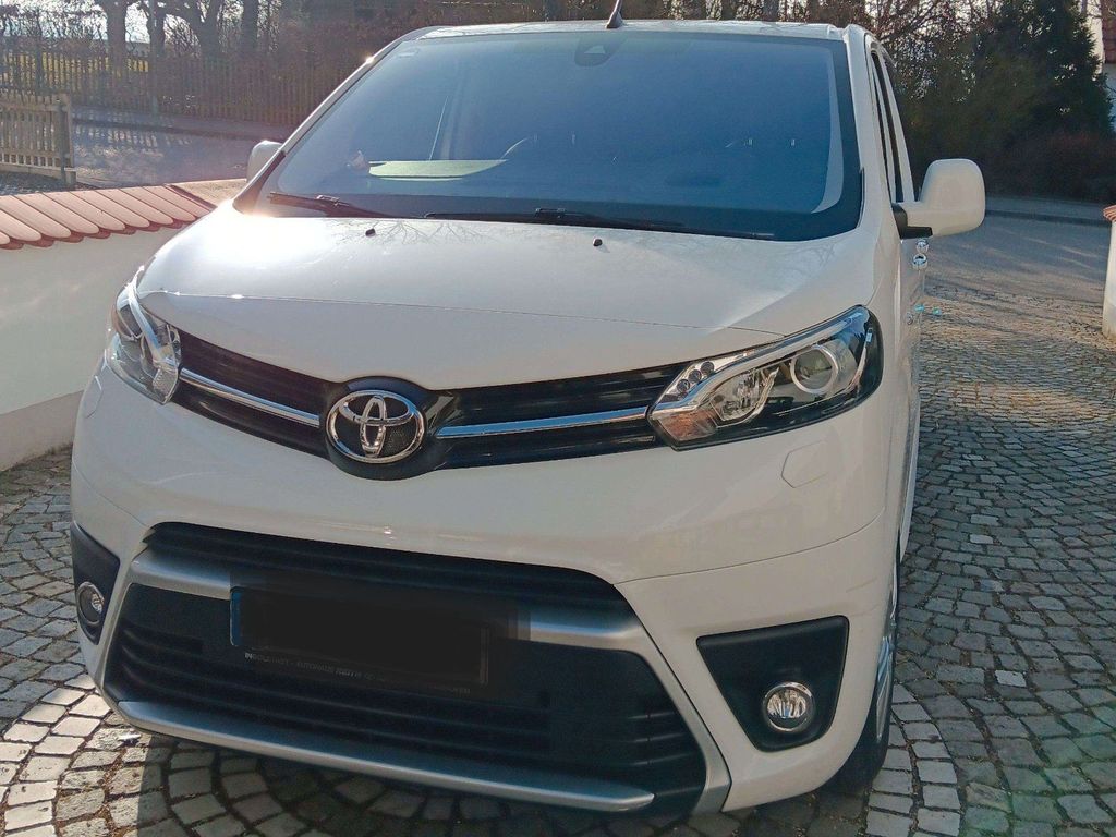 Image of Toyota Verso