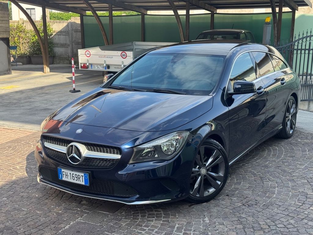 Image of Mercedes-Benz CLA 200