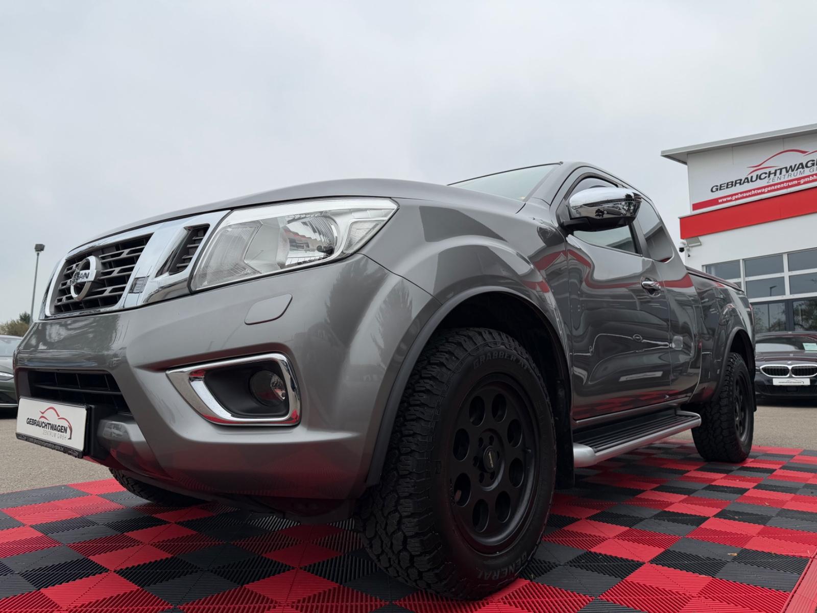 Nissan Navara NP300 N-Connecta King Cab 4x4*LED**