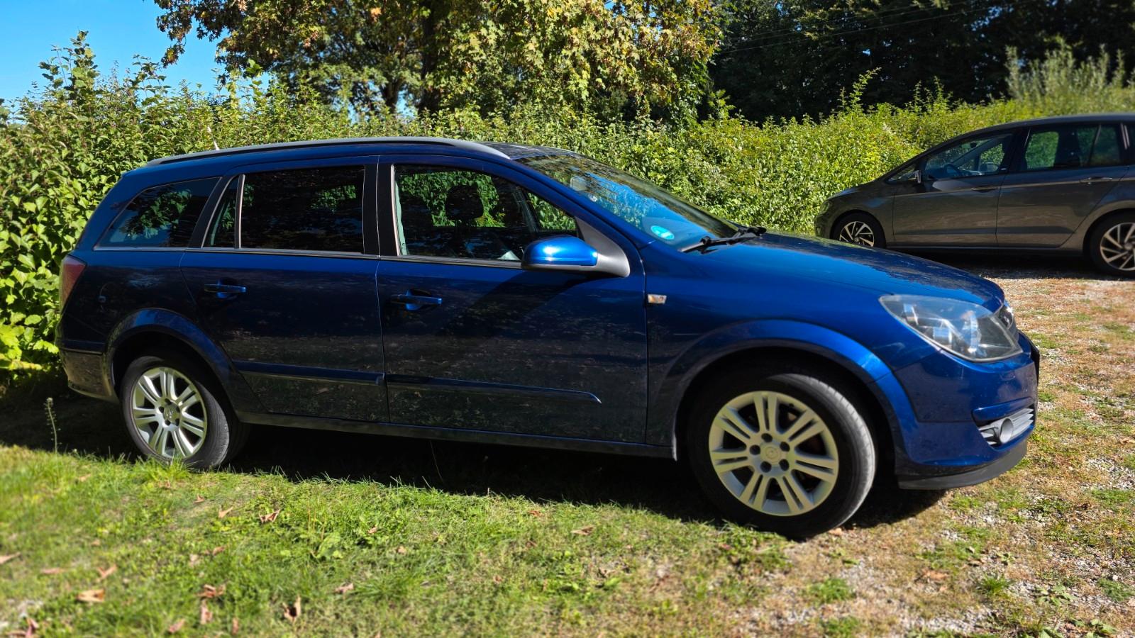 Opel Astra 2005 — engine 1.598 cm³, 105 HP (77kW)