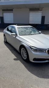 BMW 740d xDrive - 2016 - silberne BMW 740