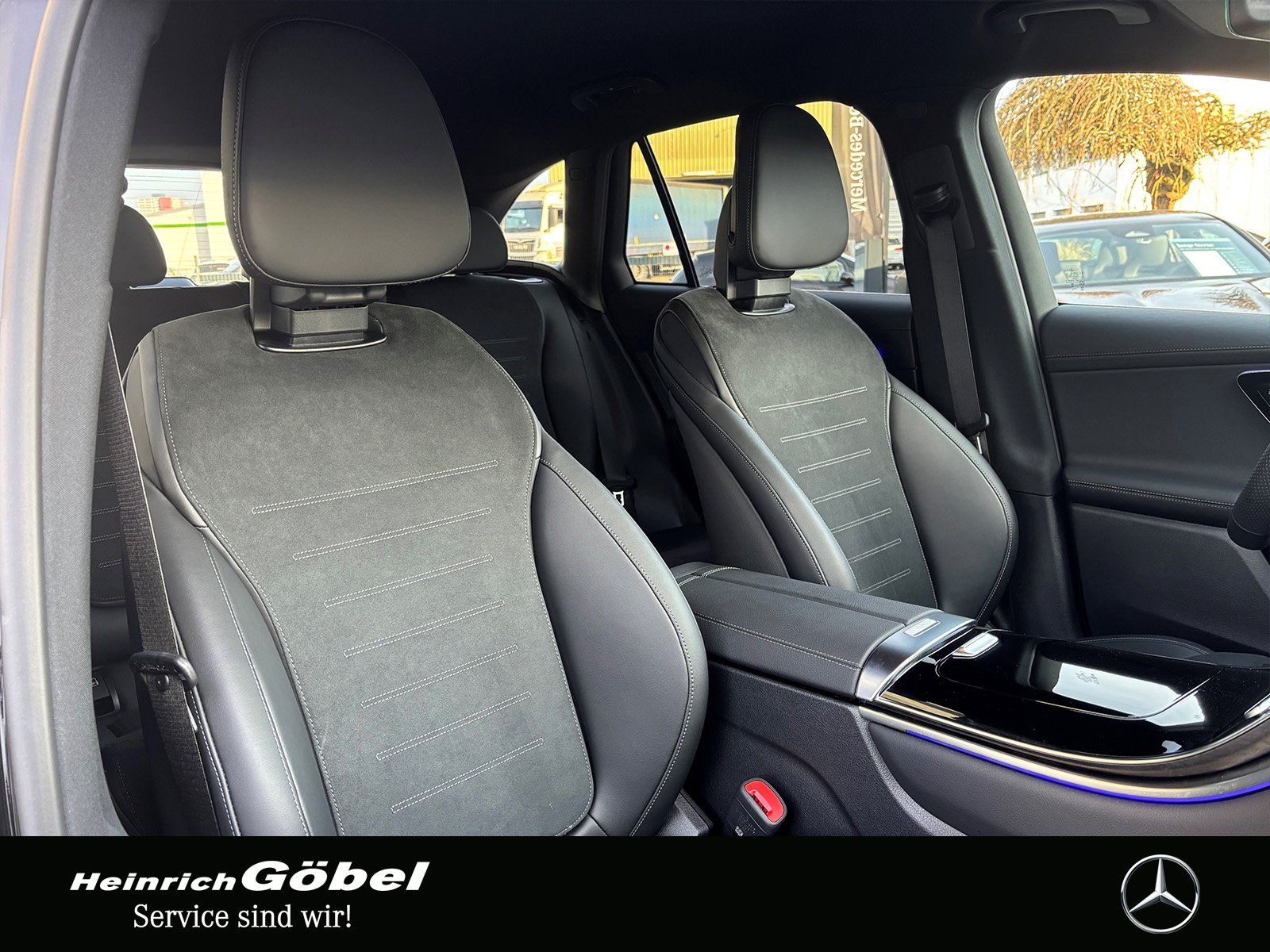 Fahrzeugabbildung Mercedes-Benz GLC 450 d 4M AMG*AHK*MEMORY*360°KAMERA*KEYLESS*