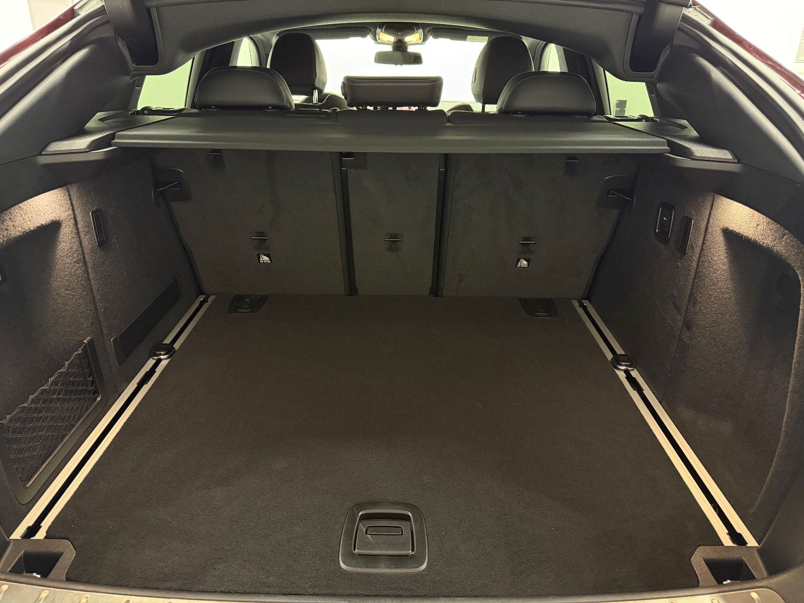 Fahrzeugabbildung BMW X4 xDrive 30 i M SPORT/LED/ NAVI PROF/HuD/1.HAND