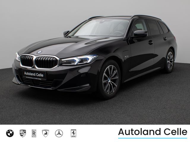 BMW 330e Panorama Kamera HUD DAB HiFi Leder Sport