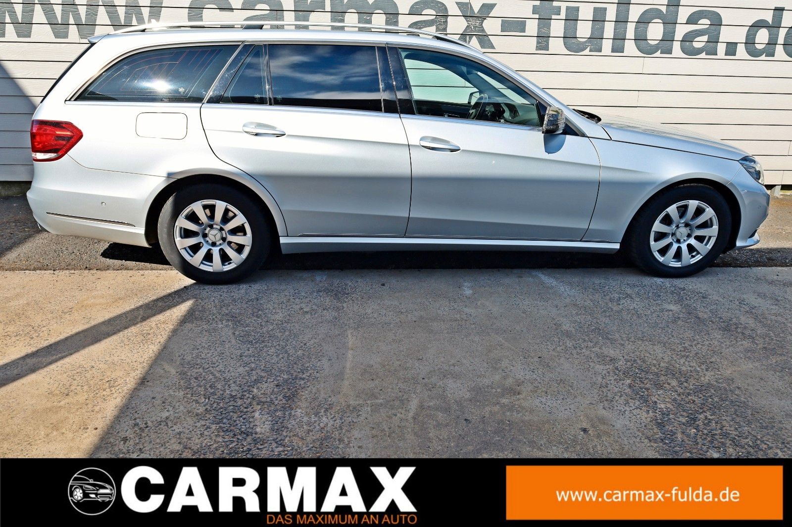 Fahrzeugabbildung Mercedes-Benz E 200d T BT Avantgarde T.Leder,Navi,LED,SH,PDC