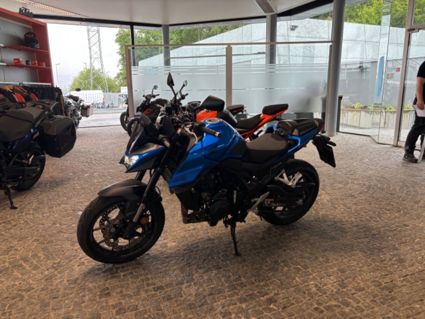 Fahrzeugabbildung Honda CB 750 Hornet 25 Honda Pakete verbaut, Schaltass