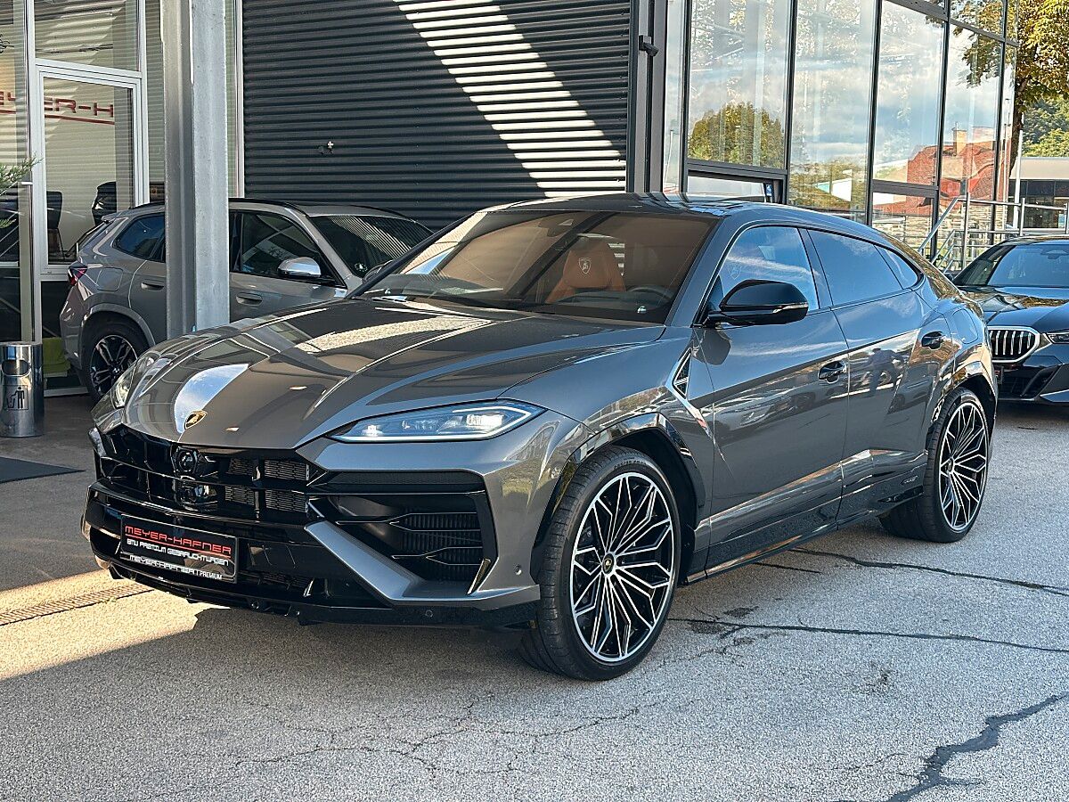 Lamborghini URUS SE