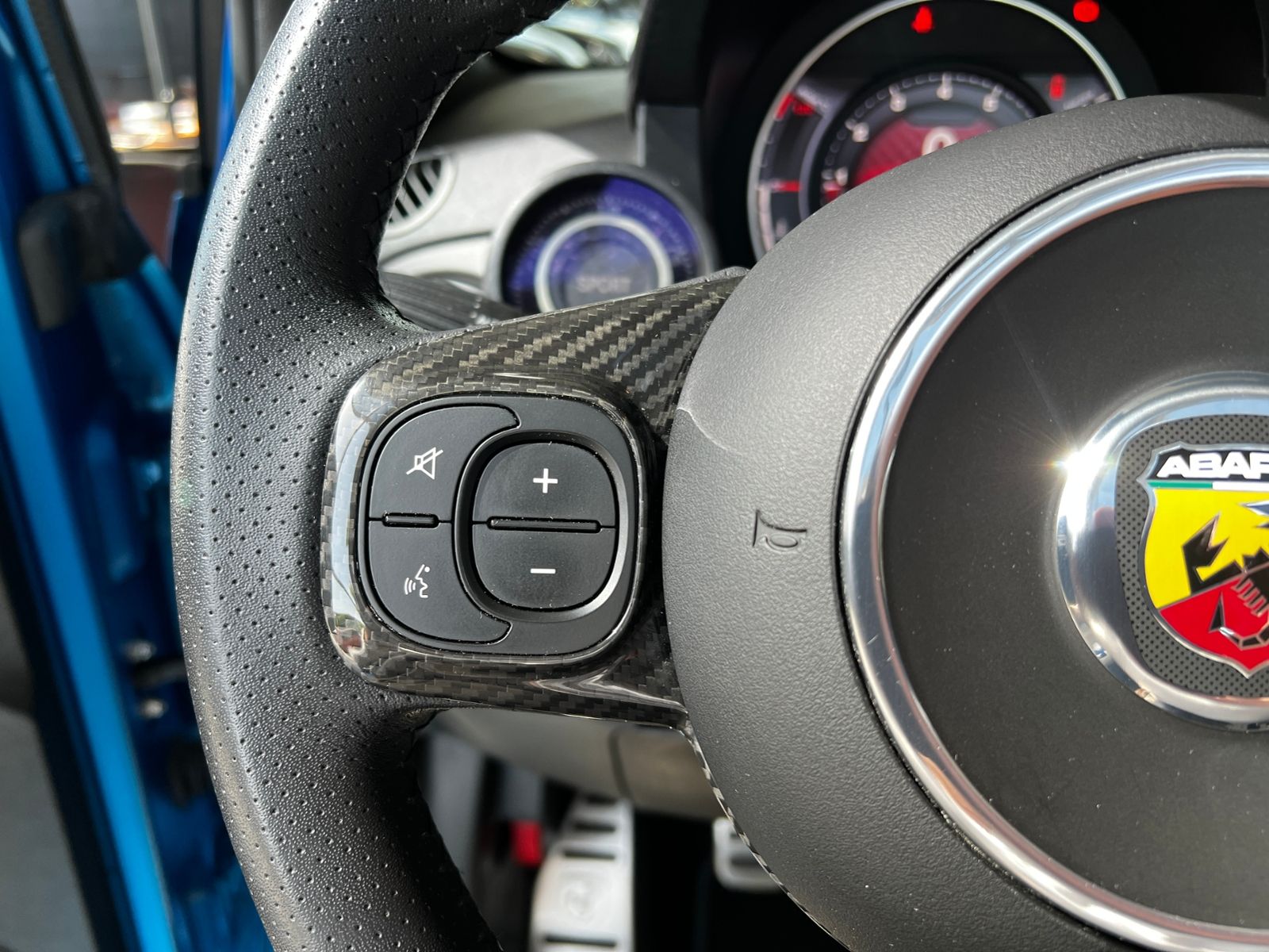 Fahrzeugabbildung Abarth 595C  Competizione BEATS XENON NAVI