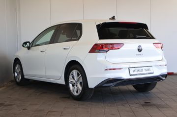 Volkswagen Golf VIII 2.0 TDI Life AID+ACC+LED+KAM+CARPLAY