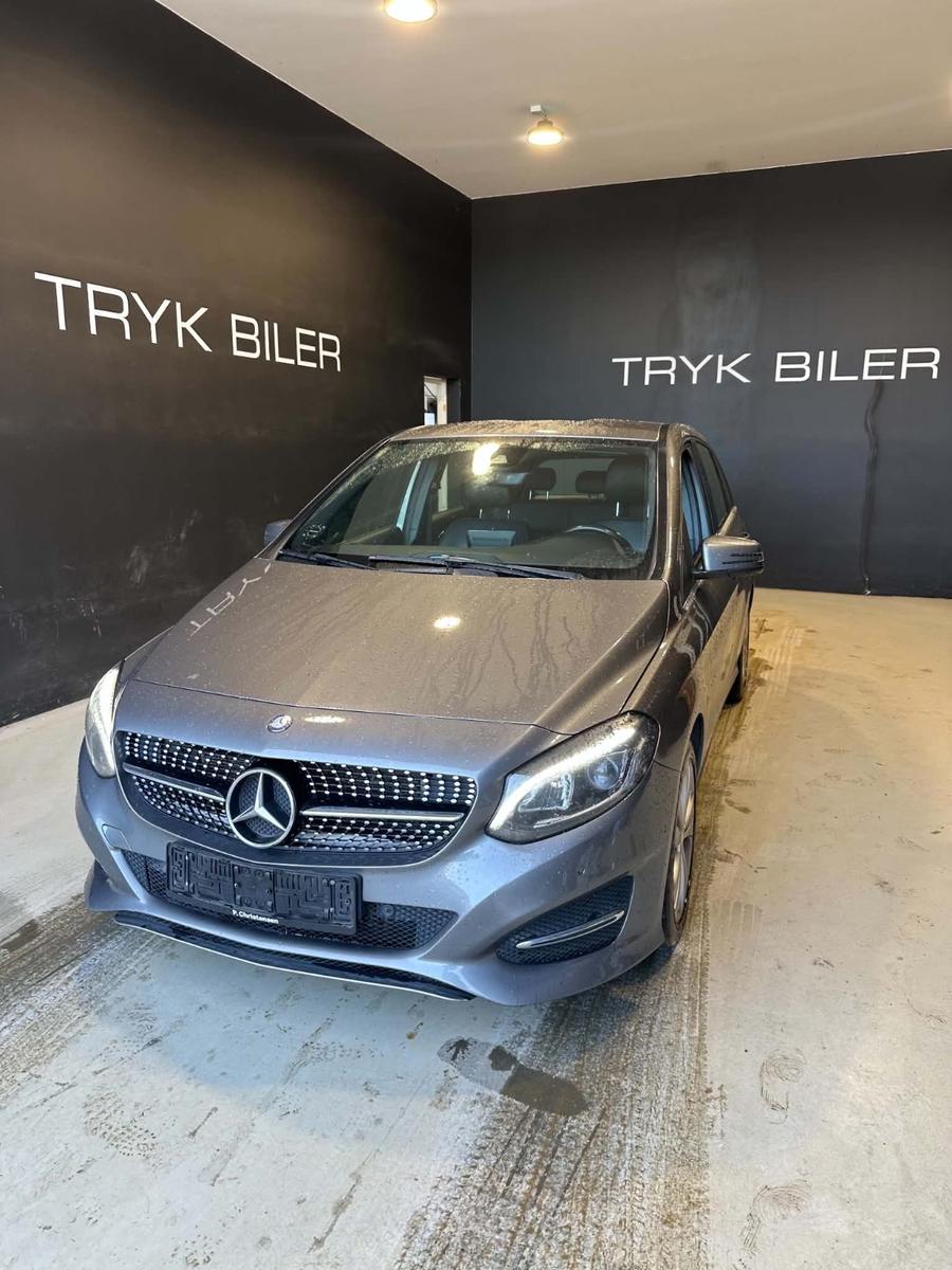Mercedes-Benz B 220