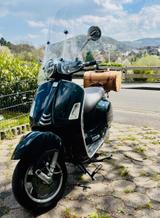 Vespa 125 GTS Touring - VESPA GTS 125 TOURING