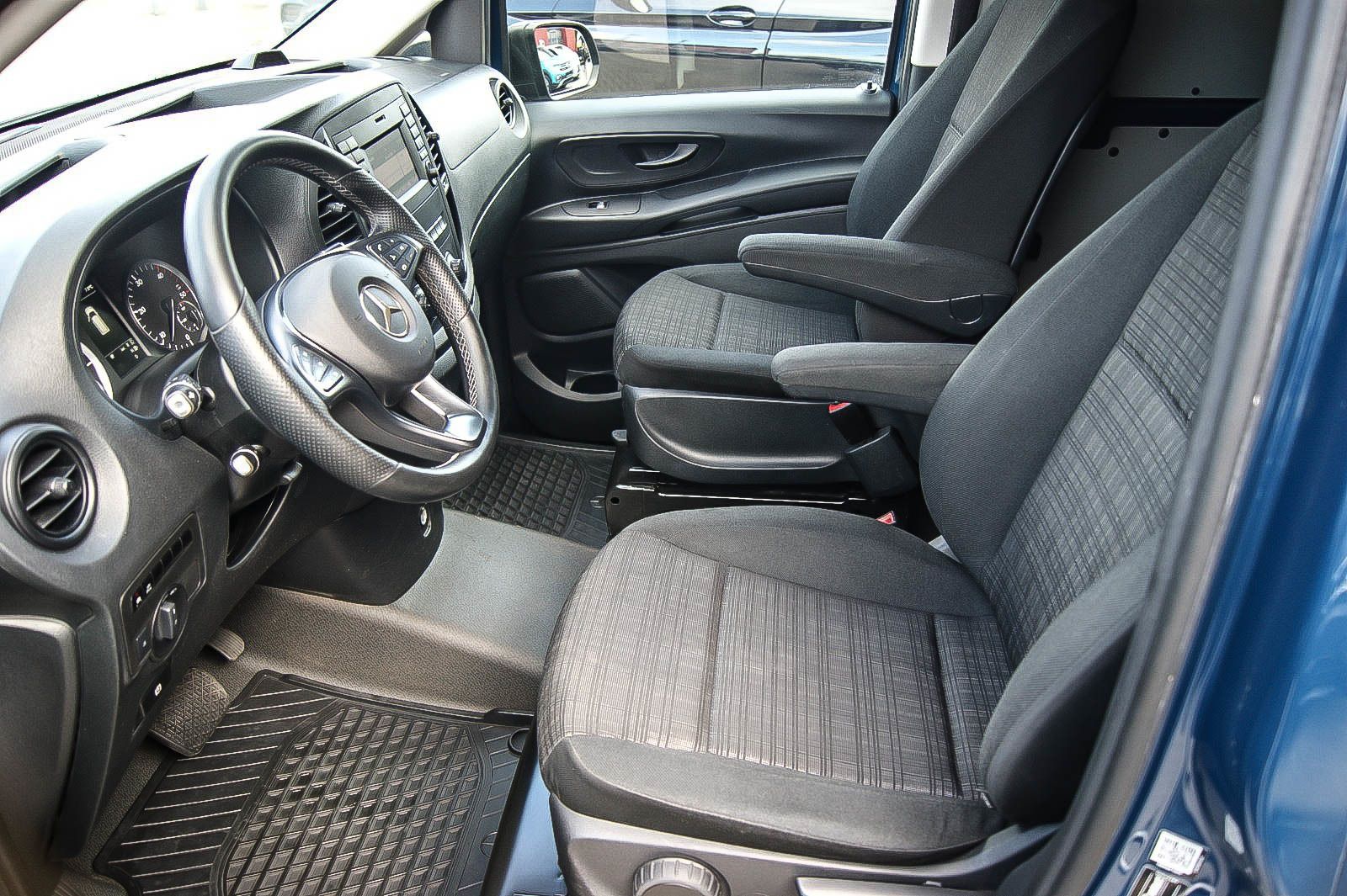Fahrzeugabbildung Mercedes-Benz Vito Kasten 114 CDI lang Aut LED KAMERA PARKASSI