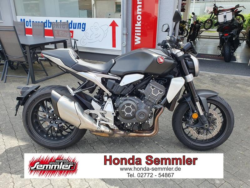 Honda CB1000R ABS Modelljahr 2021 inkl. Honda Zubehör