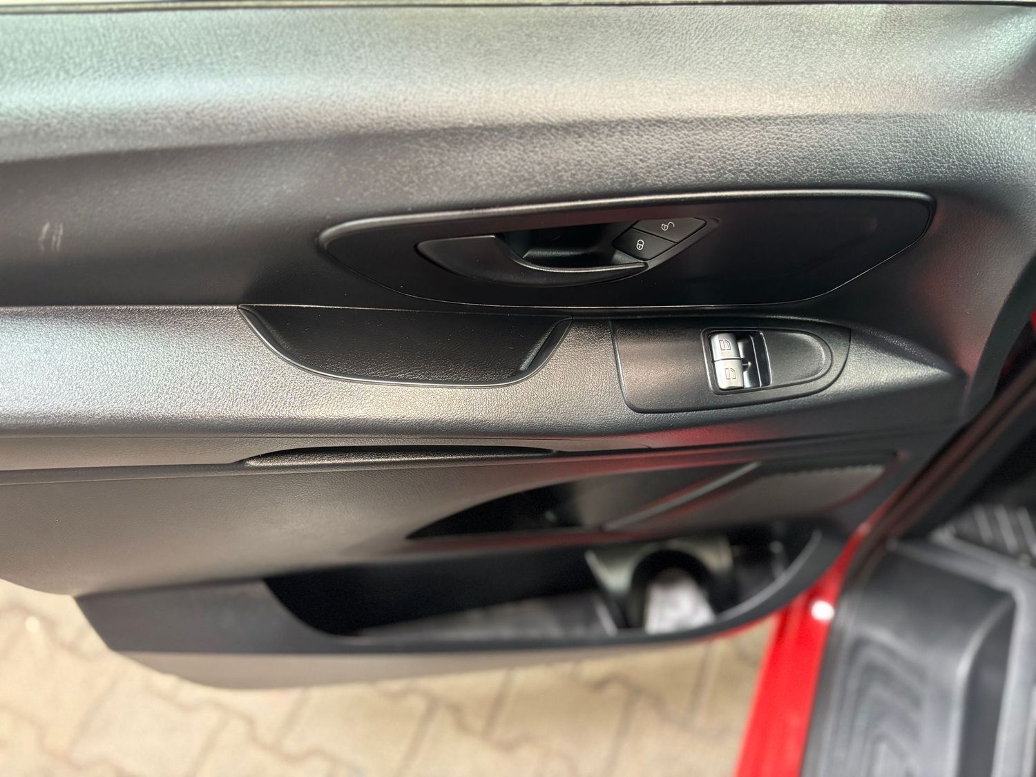 Fahrzeugabbildung Mercedes-Benz Vito 116 CDI lang Sortimo#Navi#Klima#Temp.