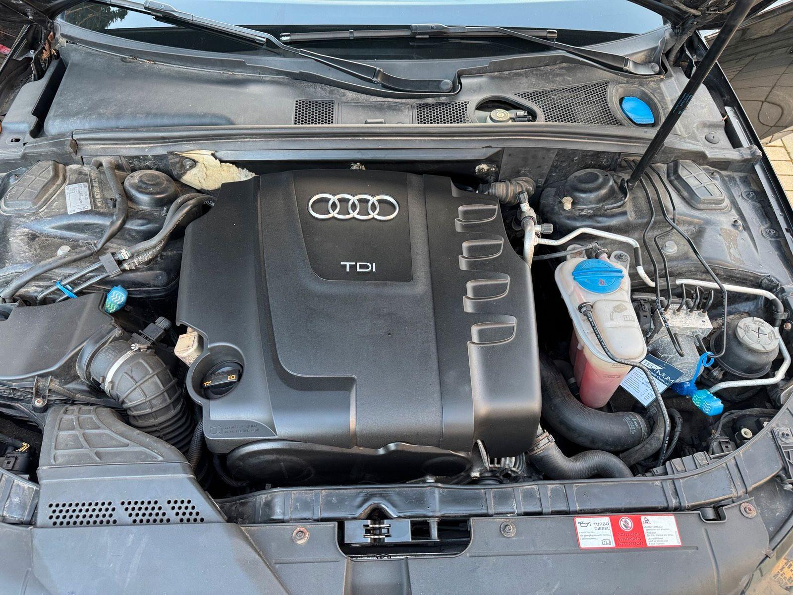Audi A4 2009 — photo 13