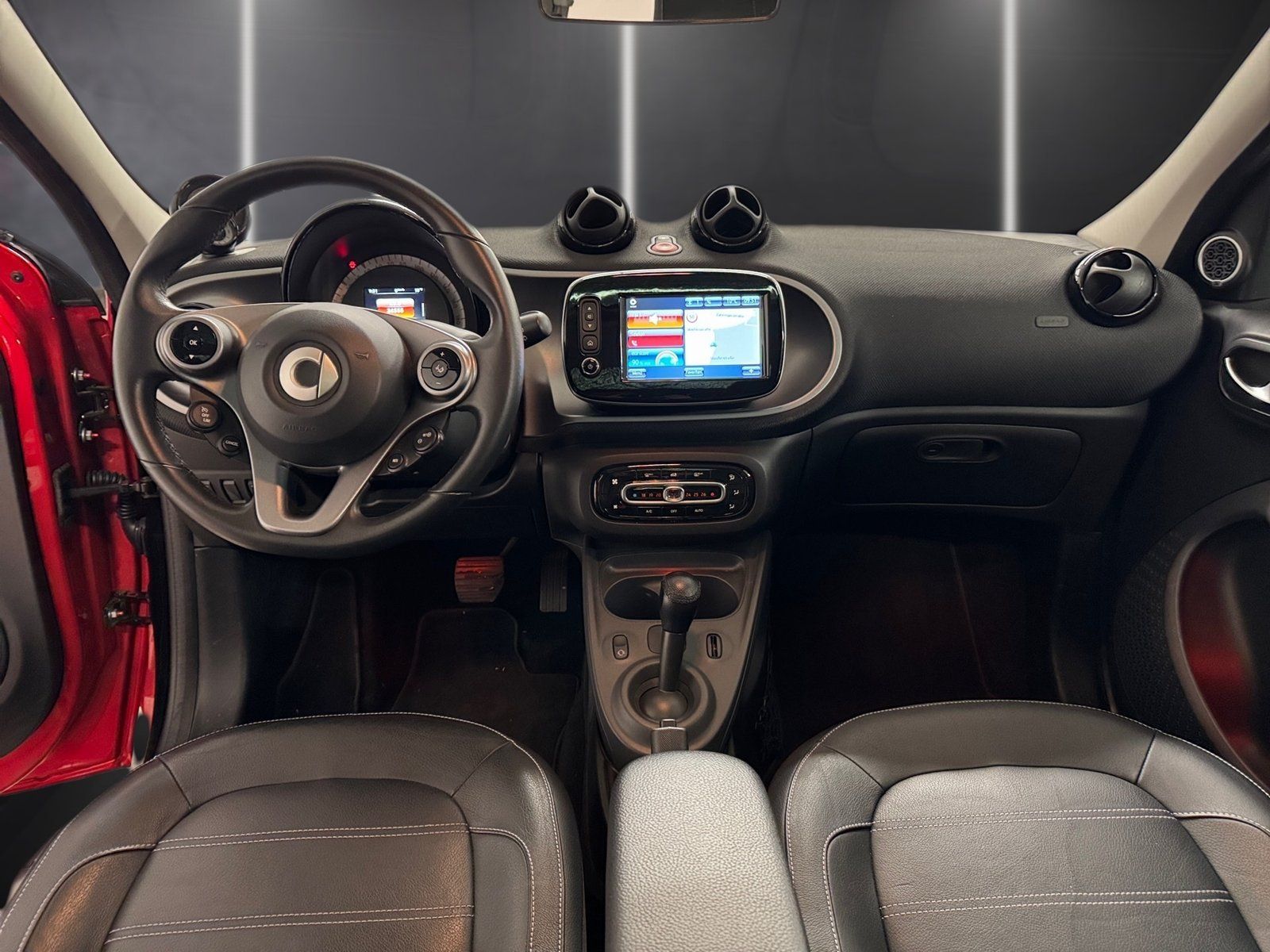 Fahrzeugabbildung Smart forfour prime 66kW*Pano*JBL*PDC*SHZ*Navigation*