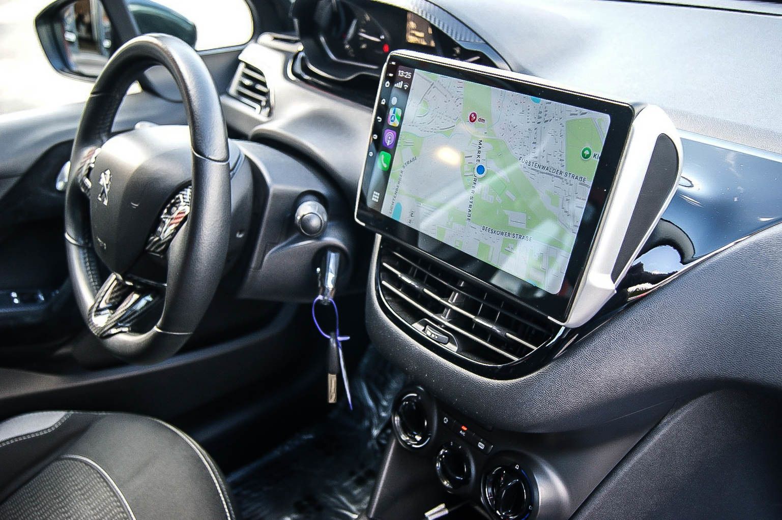 Fahrzeugabbildung Peugeot 208 1.2 Activ NAVI, PDC, SITZHG,ZAHNRIEMEN NEU