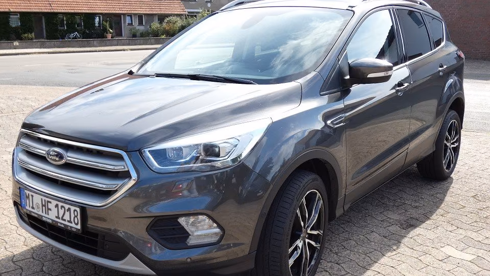 Ford Kuga Titanium - IM KUNDENAUFTRAG