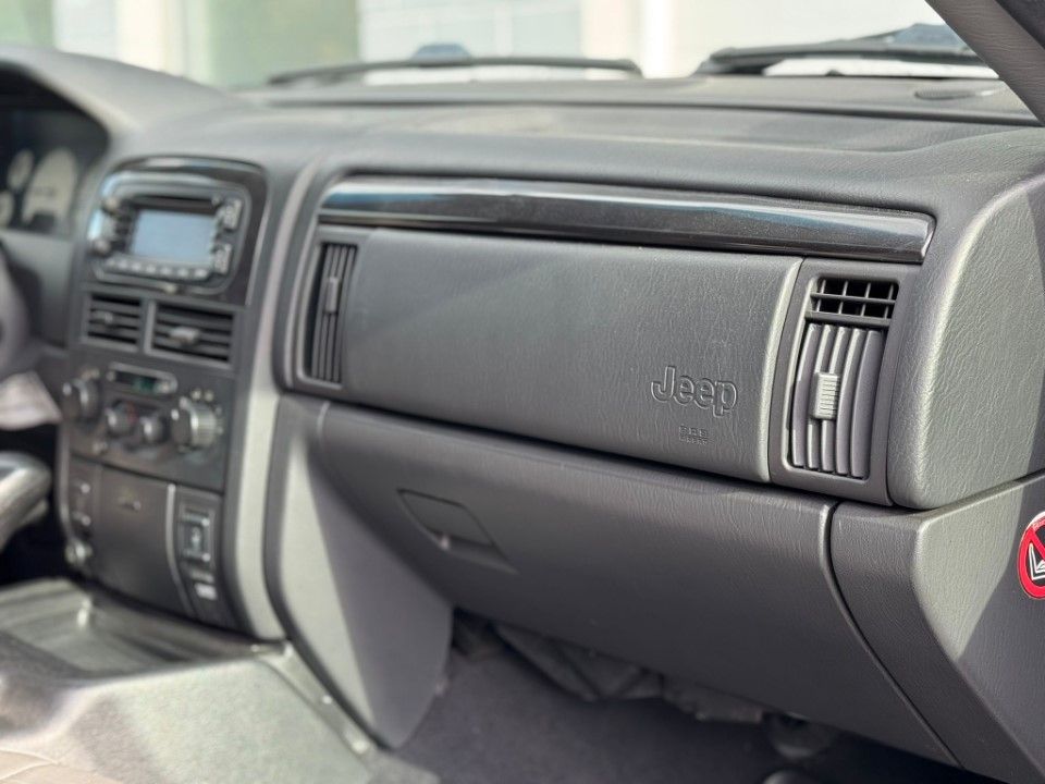 Fahrzeugabbildung Jeep Grand Cherokee 4.7 Overland Black Pearl Series