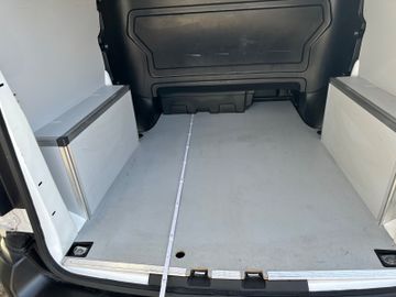 Bild 27 Opel Vivaro DoKa M Edition 6-Sitzer Doppelkabine+PDC+