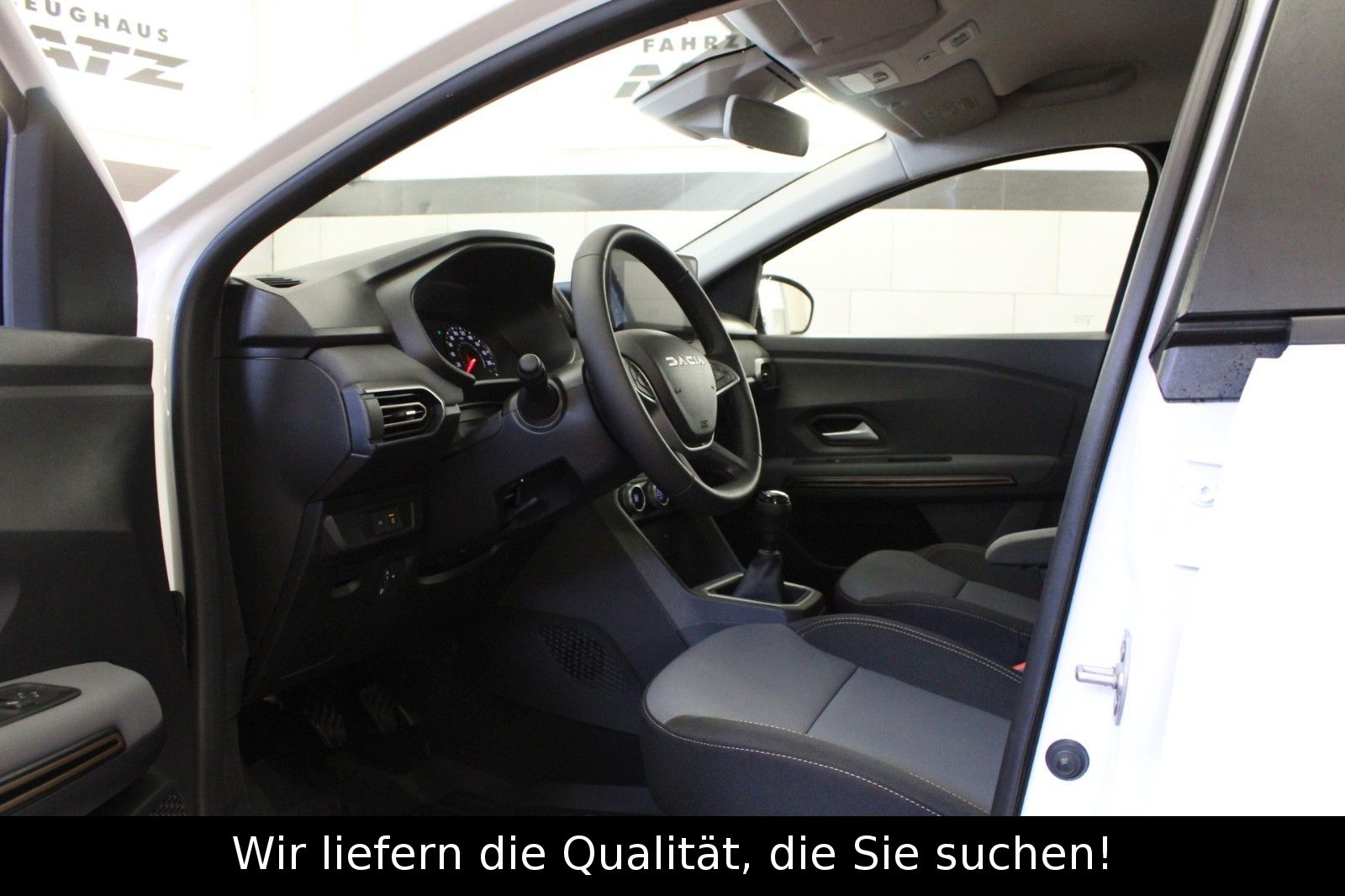 Fahrzeugabbildung Dacia Sandero Stepway Eco-G 100 Extreme+