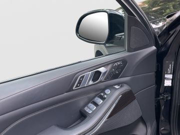 BMW X7 - 8