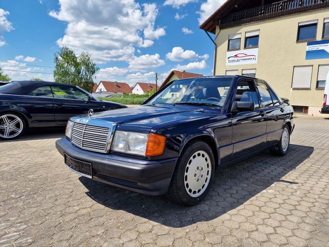 Mercedes-Benz E190 Oldtimer / Schiebedach / Tüv NEU