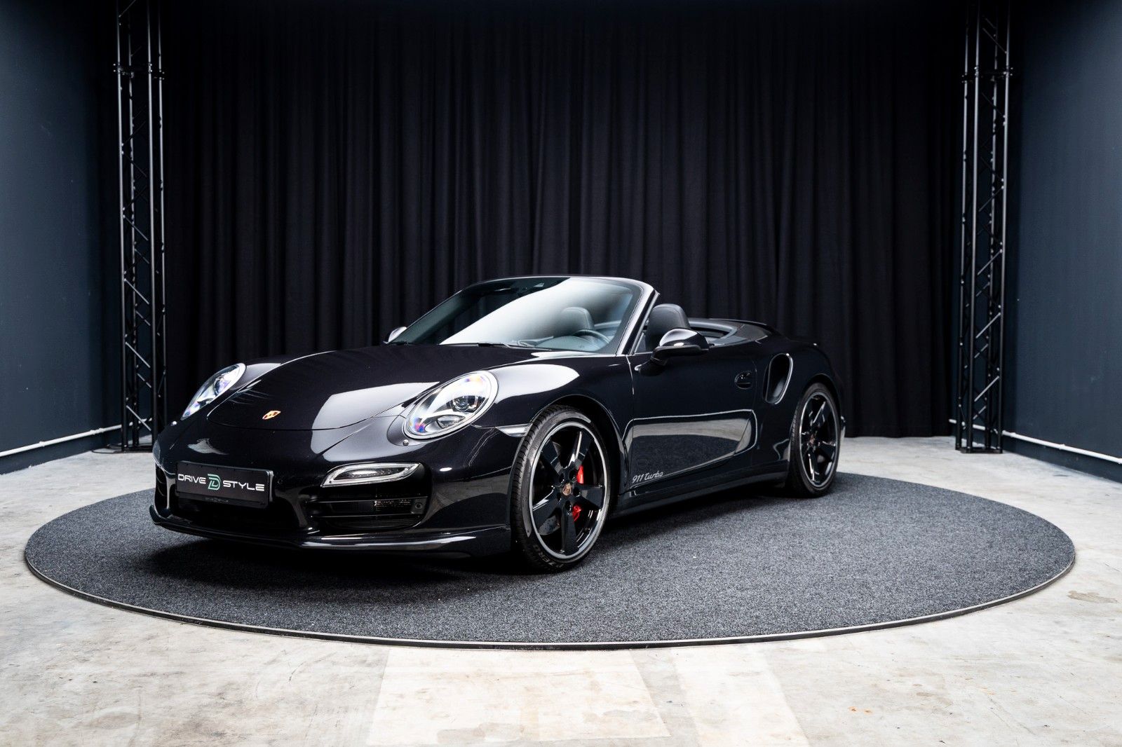 Fahrzeugabbildung Porsche Turbo Cabrio + 2. Hand + Scheckheft + Approved