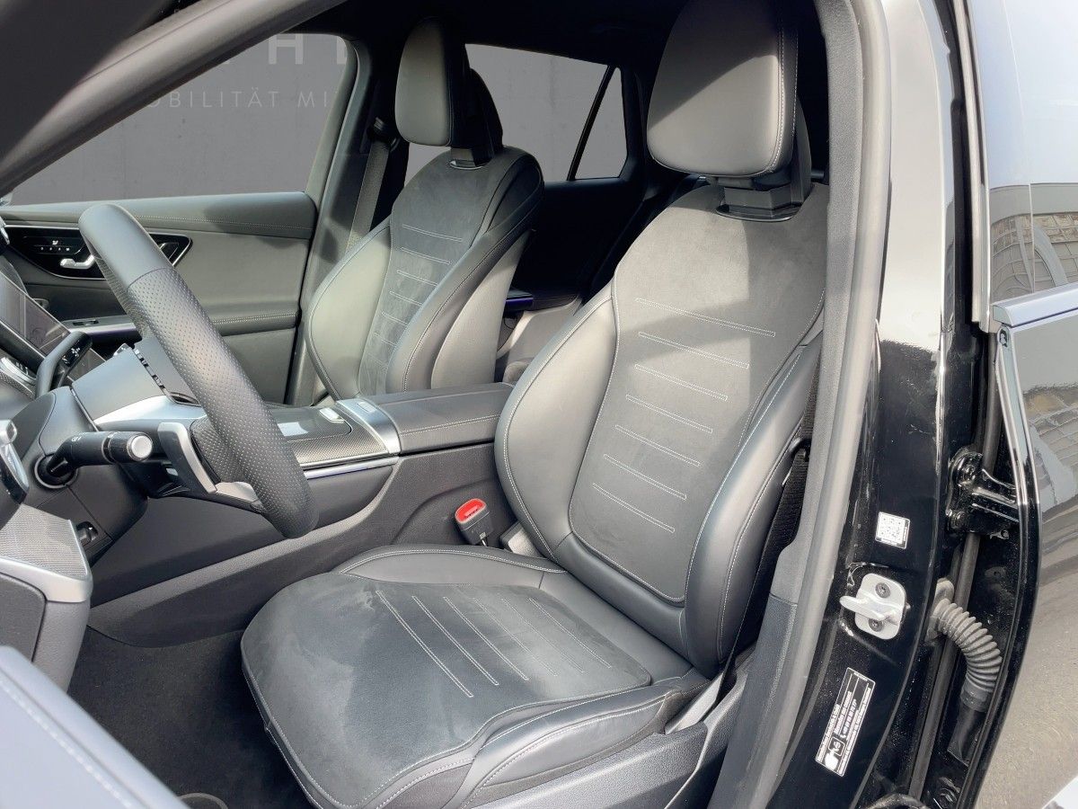 Fahrzeugabbildung Mercedes-Benz GLC 300 de 4M AMG/Night/360°/AHK