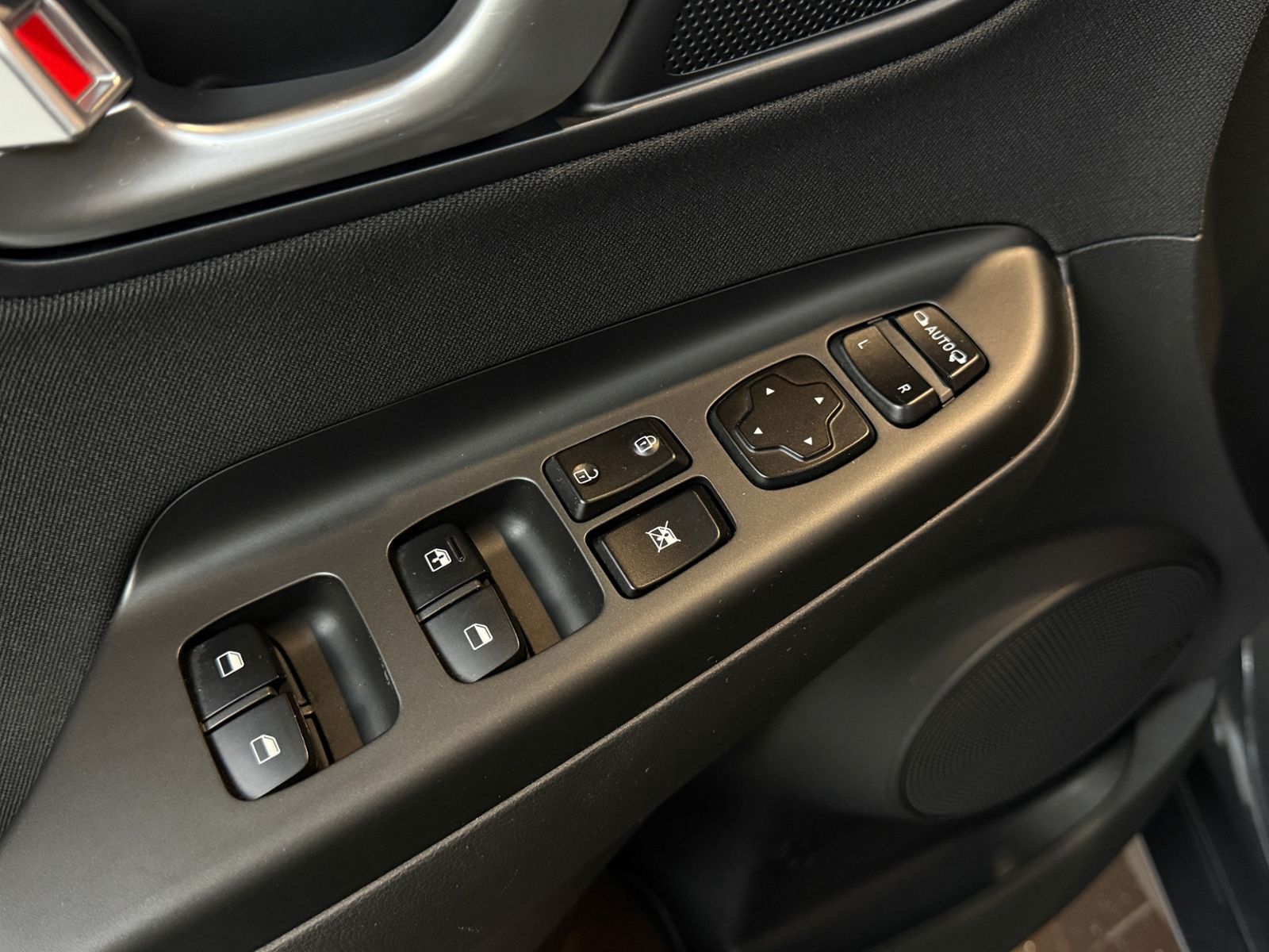 Fahrzeugabbildung Hyundai KONA Prime HUD ACC KAM LED