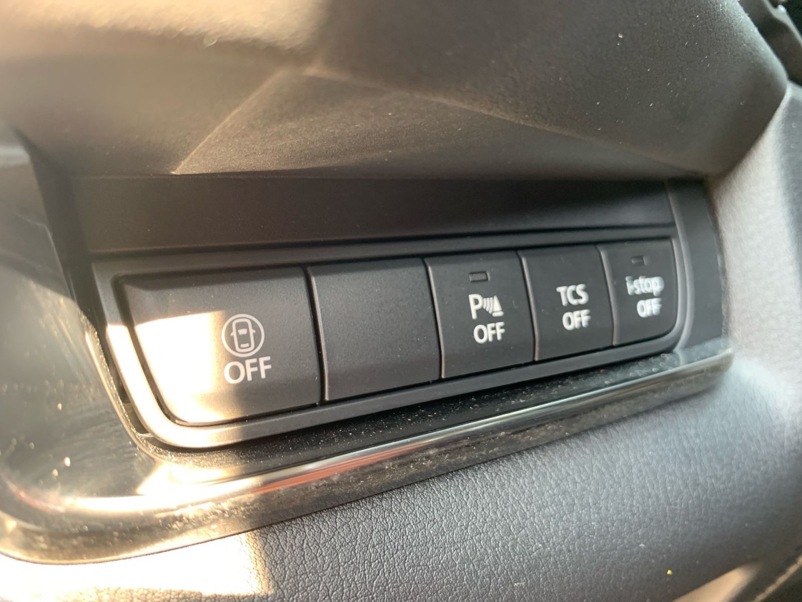 Fahrzeugabbildung Mazda CX-30 2.0 SKYACTIV-G M Hybrid Selection Navi