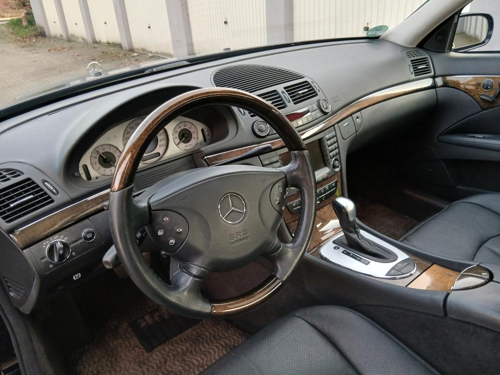 Mercedes-Benz E 500