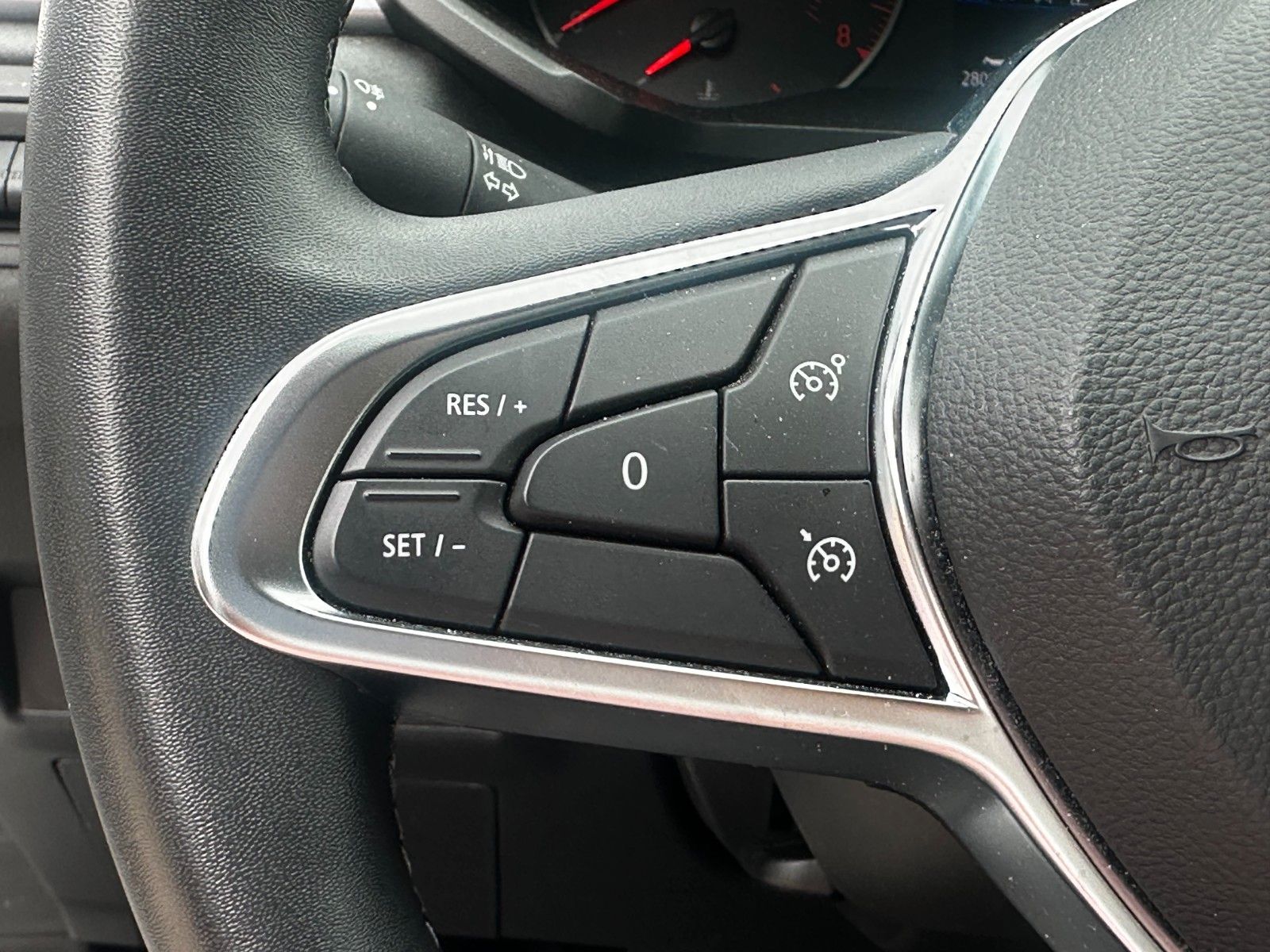 Fahrzeugabbildung Renault Captur II Navi / Klimaautomatik / Top