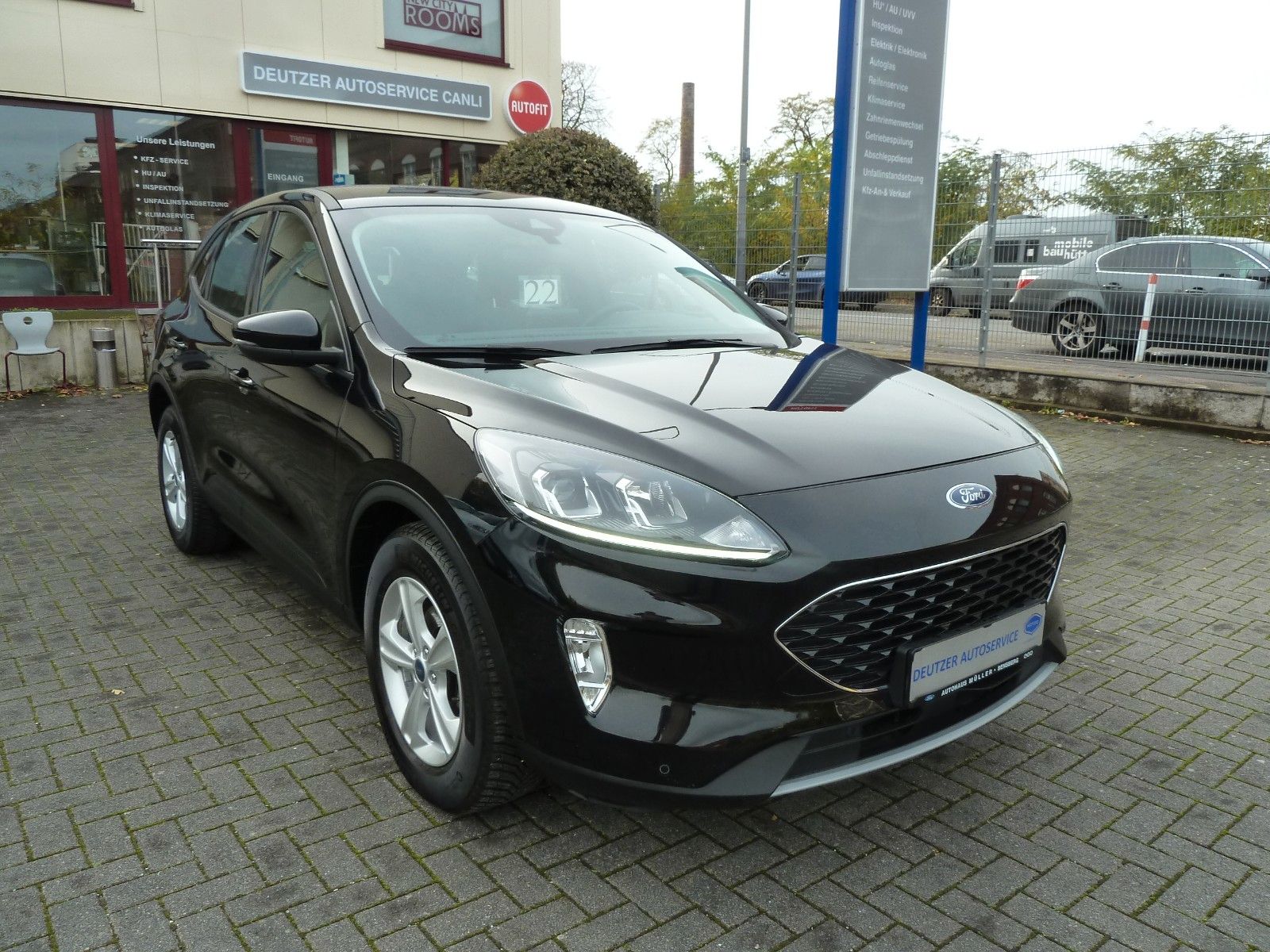 Ford Kuga - 1