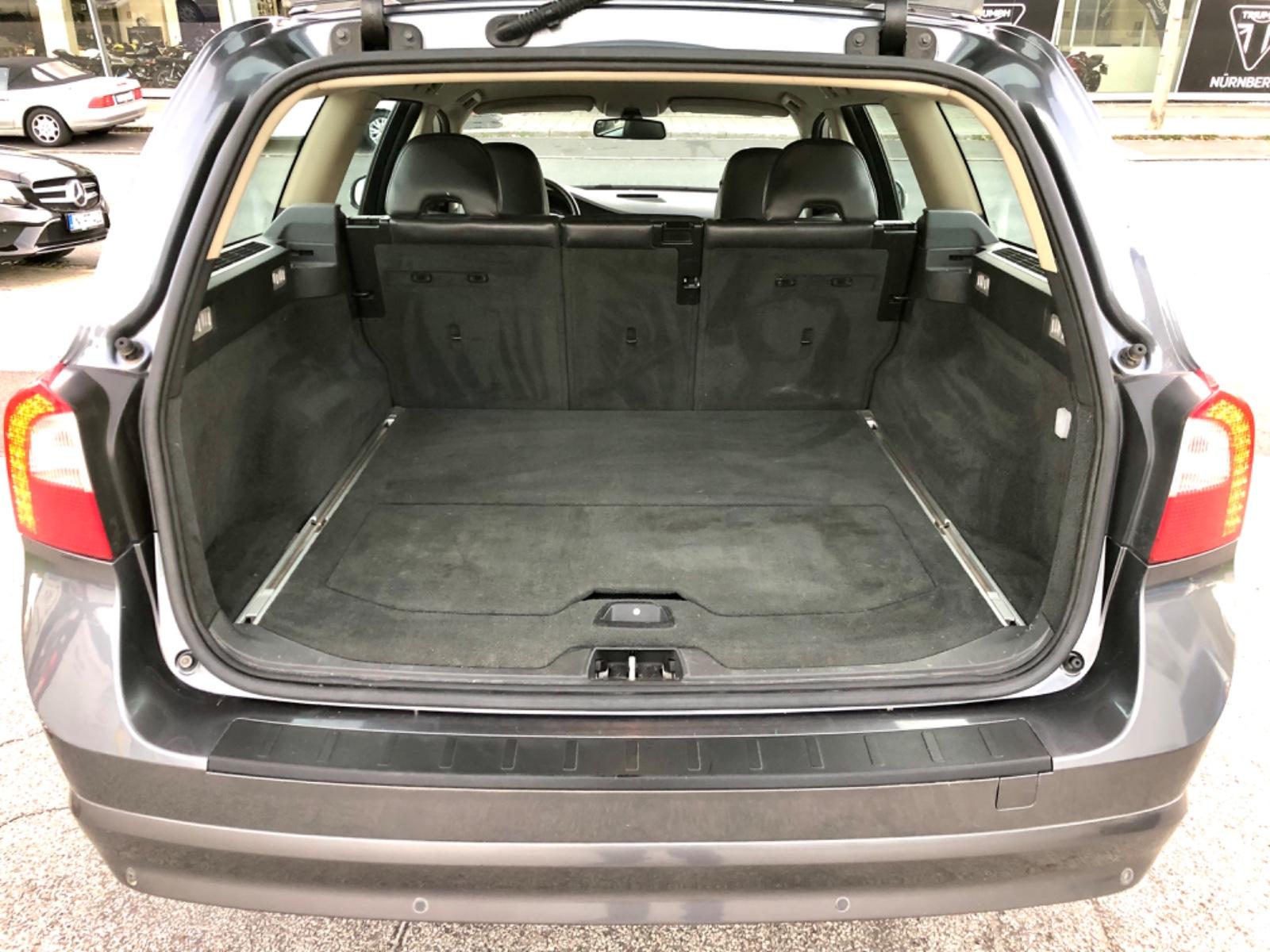 Volvo V70 2008 — photo 16