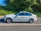 BMW 318i - e90 - BMW 318: 318i E90