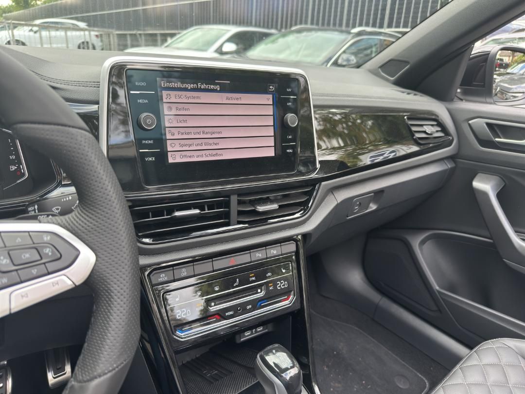 Fahrzeugabbildung Volkswagen T-Roc Cabriolet R-Line 1.5 l TSI OPF 110 kW (150