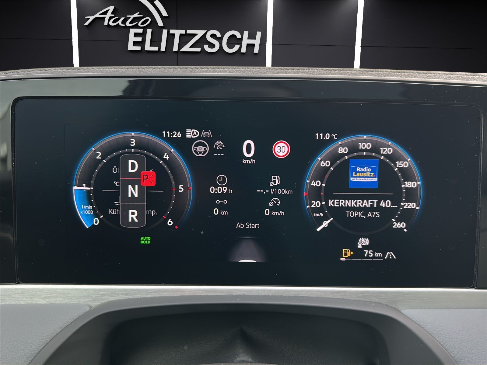 Fahrzeugabbildung Volkswagen Passat Elegance TDI DSG LED ACC 18" AHK Leder Pa