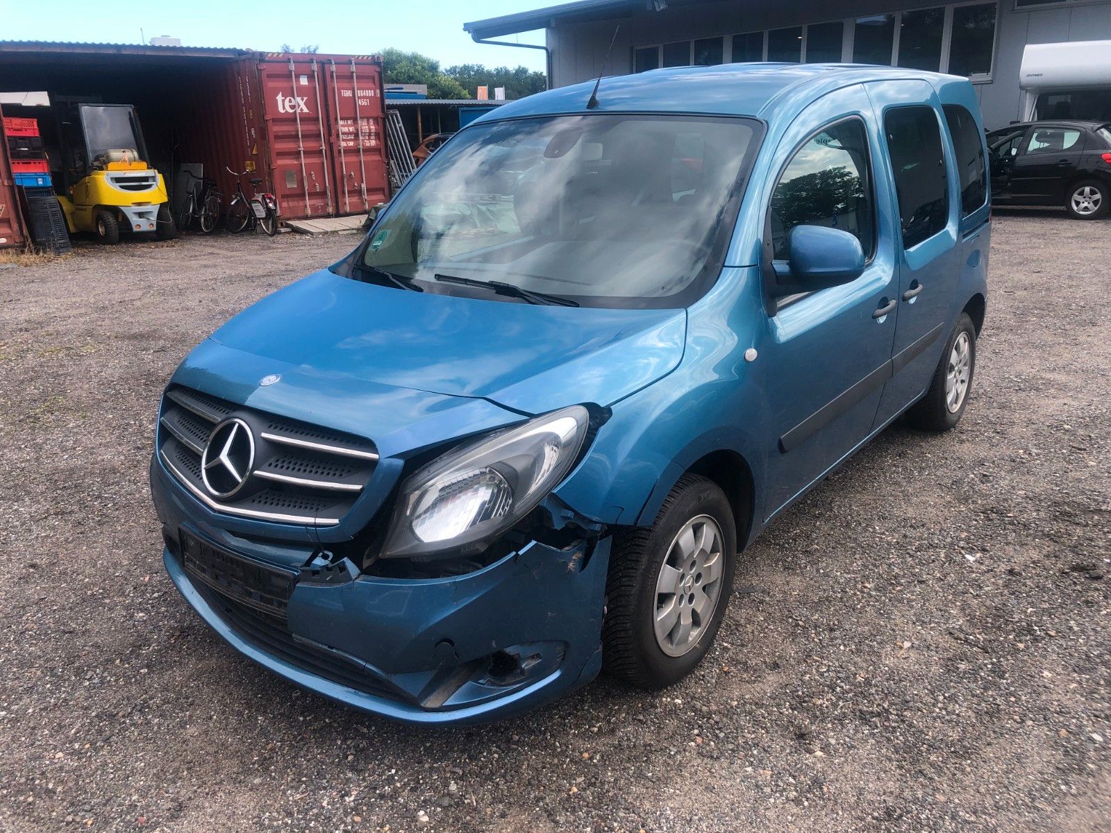 Fahrzeugabbildung Mercedes-Benz Citan Kombi 111 CDI lang Wildschaden