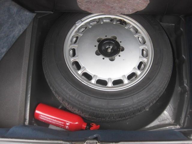 Mercedes-Benz SL 560