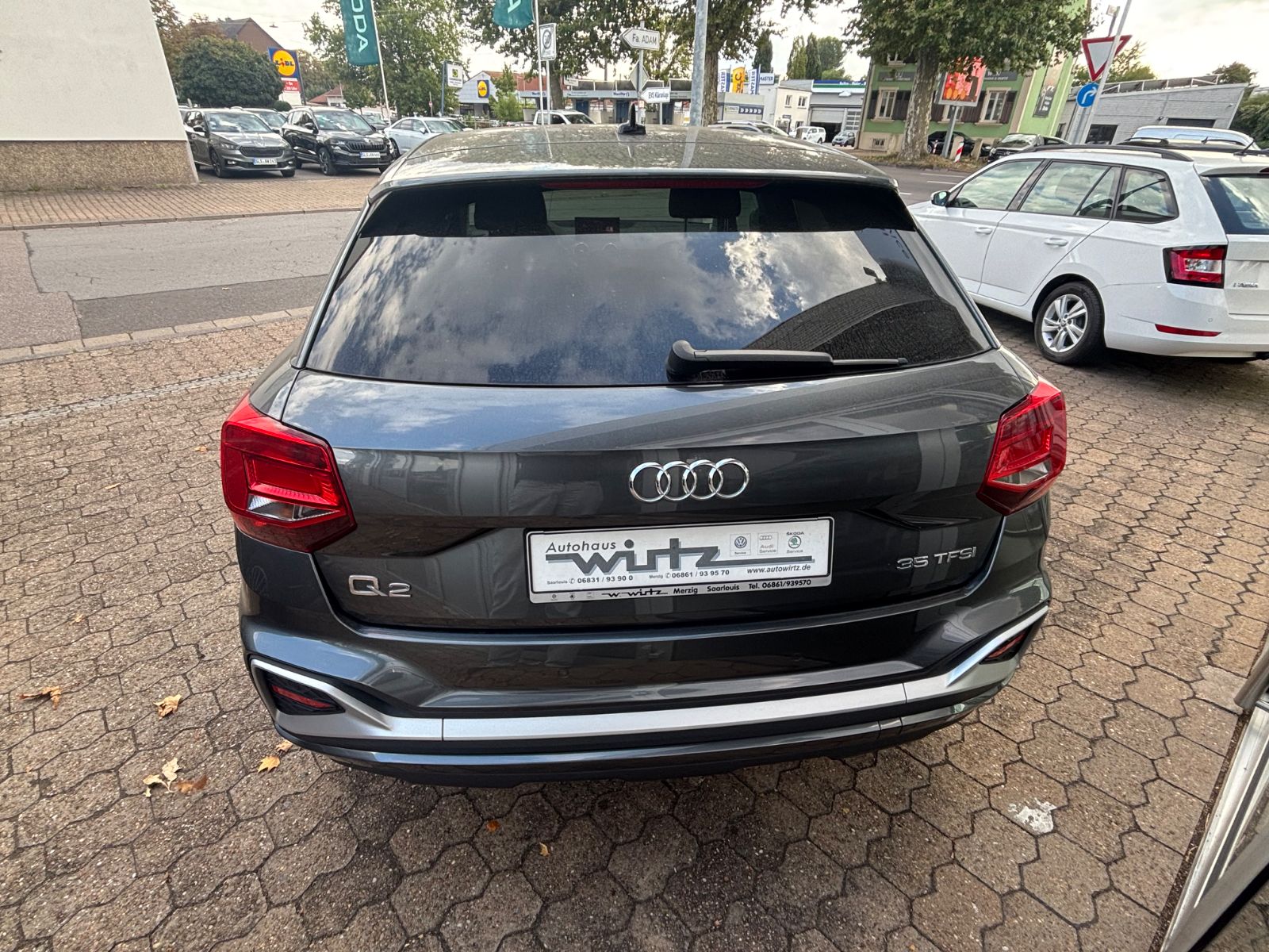 Fahrzeugabbildung Audi Q2 35 TFSI S line