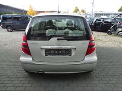 Fahrzeugabbildung Mercedes-Benz A 200 A 200 CDI (169.008) **MOTOR + GETRIEBE - O