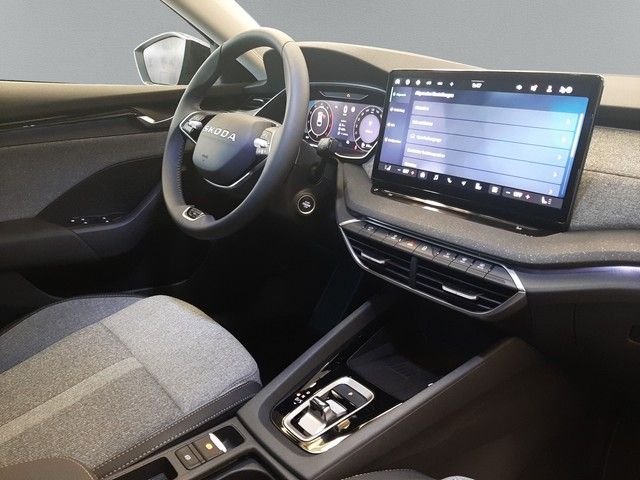 Fahrzeugabbildung Skoda Octavia Combi Selection 2.0TDI DSG Pano Leder