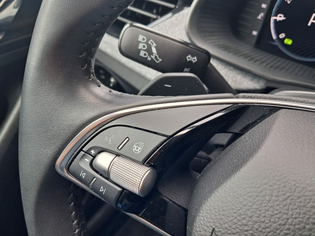 SKODA Kamiq 1.0 TSI DSG Drive AHK Kamera Allwetter - Bild 19