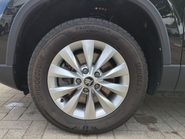 Fahrzeugabbildung SKODA Karoq 1.5 TSI DSG Selection AHK-VORB. RFK MFL SH