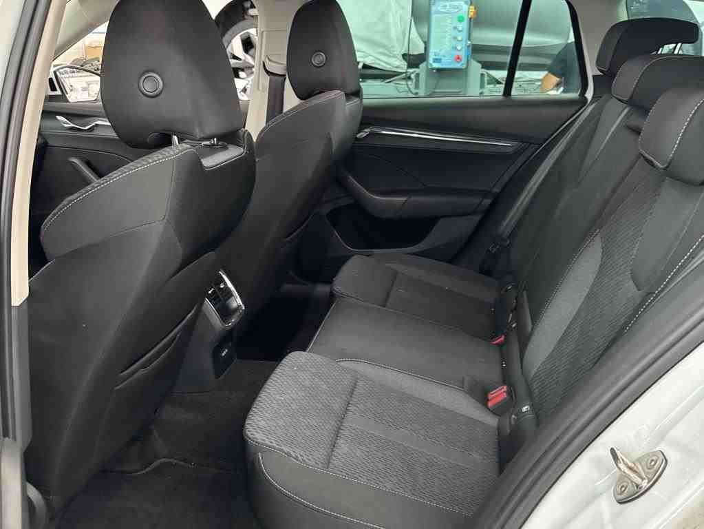 Skoda Octavia - Bild 9